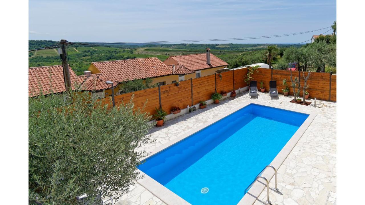 Holiday Home Vlady By Rent Istria บูเย ภายนอก รูปภาพ