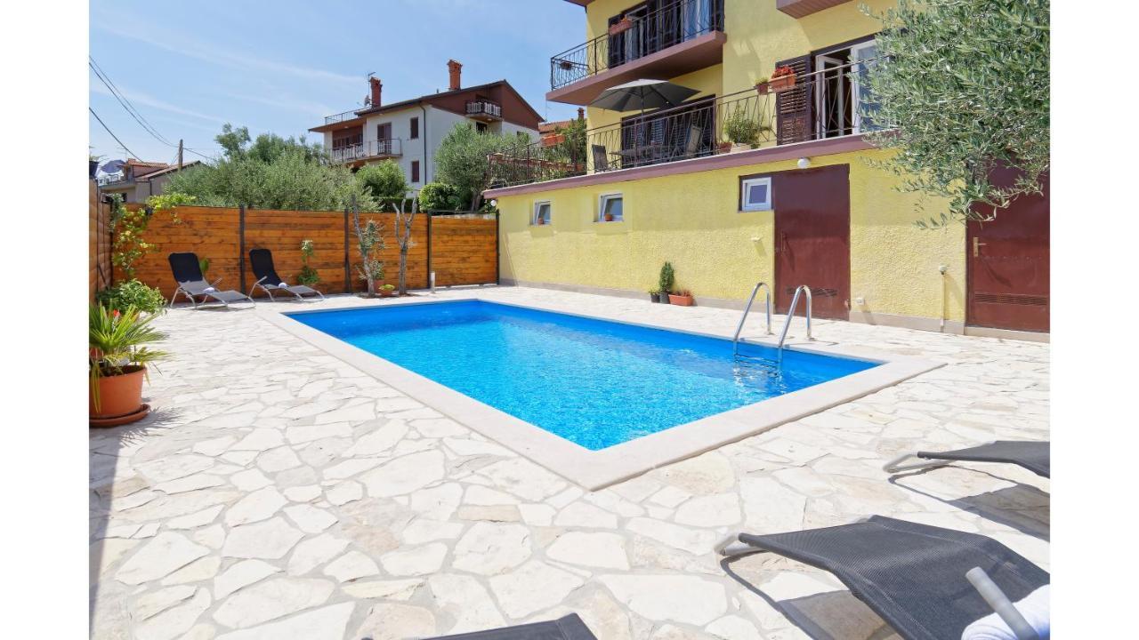 Holiday Home Vlady By Rent Istria บูเย ภายนอก รูปภาพ